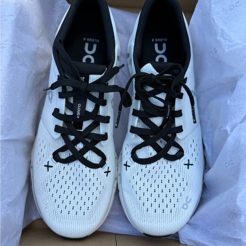 ON Women’s Cloud X4 Sneakers like new wore once when I brought home yesterday.